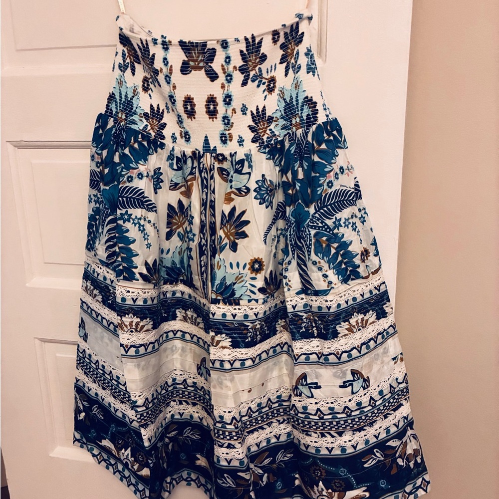 FARM Rio Blue and White Floral A-Line Skirt